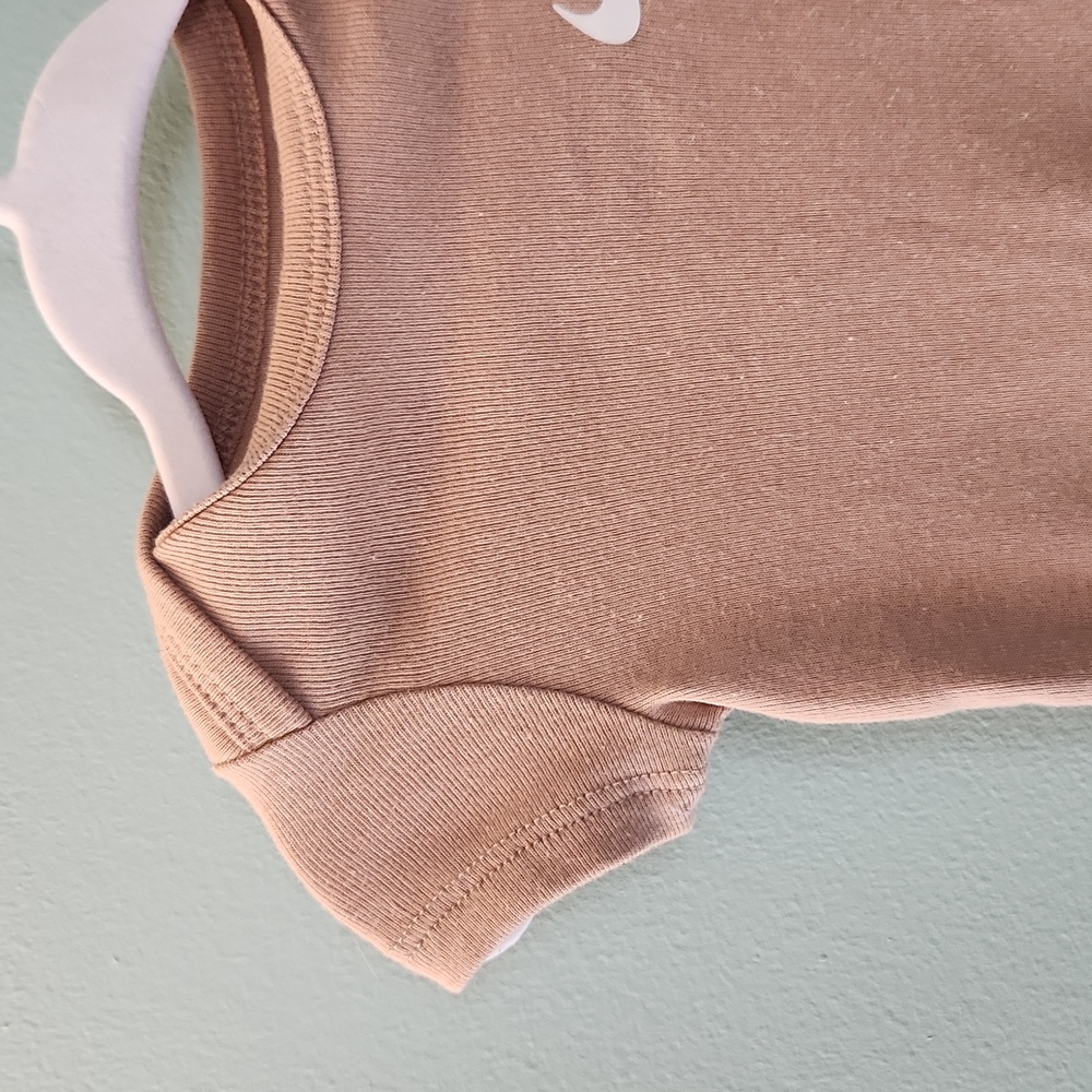 Nike Tan & Cream 2 Piece Bodysuit Set - Picture 9 of 13
